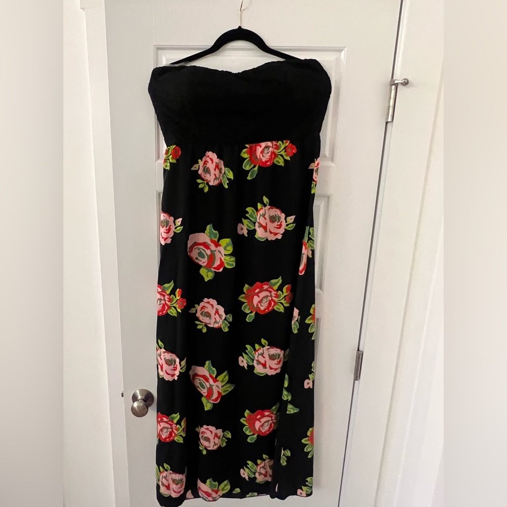 No Boundaries Strapless Maxi